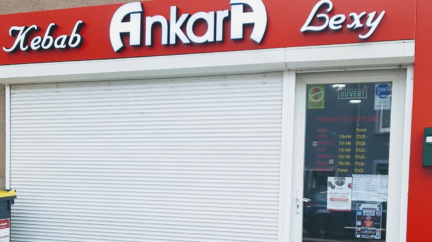 Enseigne extérieure Kebab Ankara Lexy avec horaires d'ouverture